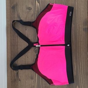 NWOT Knockout Sports Bra by Victoria's Secret size 38C